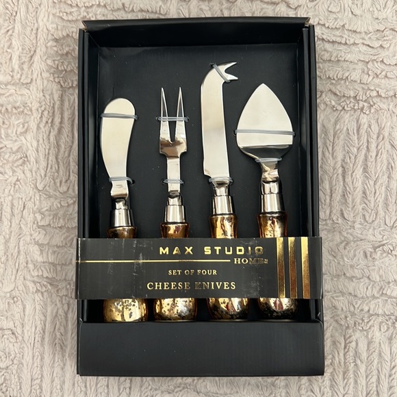 Max Studio Home set of cheese knives speakers - New in box - Picture 5 of 16
